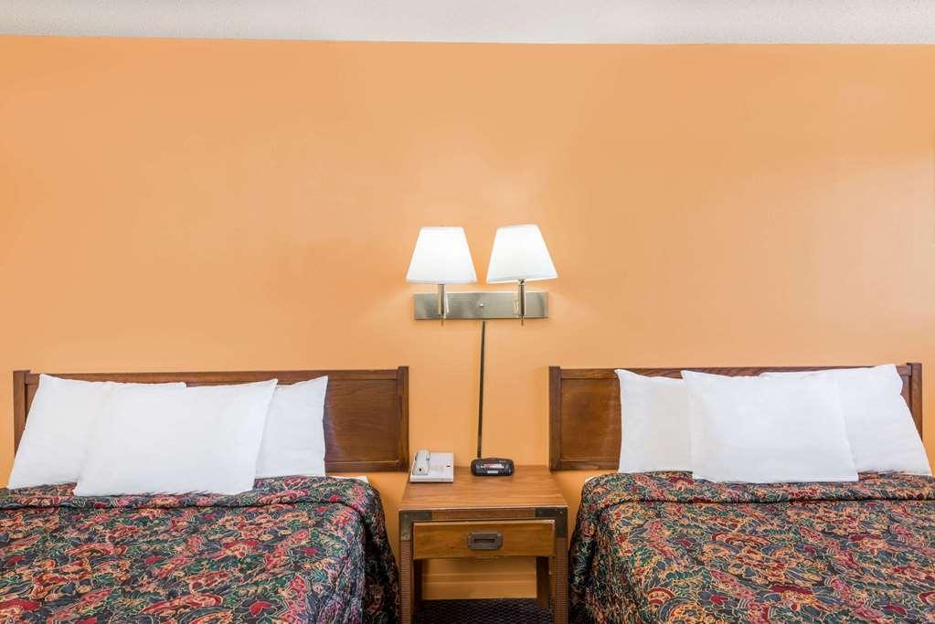Knights Inn - Chanute Chambre photo